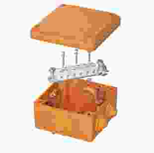 Купить Коробка ответвительная P30-P90, 100х100х50, с кабельными вводами 6х25 мм, серии FS, полипропилен, с керамической клеммной колодкой 6х4мм², цвет оранжевый (Арт. FSB11604-DKC) 439,00 грн
