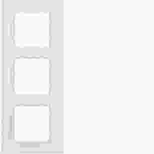 Купити Рамка 3Х пластикова кольору пол.білизна B.7 1 225,10 грн