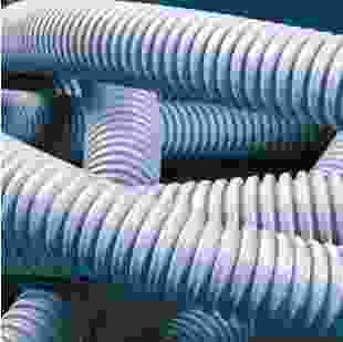 Купити Труба ПВХ гнучка гофр. д.20мм, Light (220 Н 5/см пог.), з протяжкою, сірий колір, бухта 100 м.п. 9,50 грн