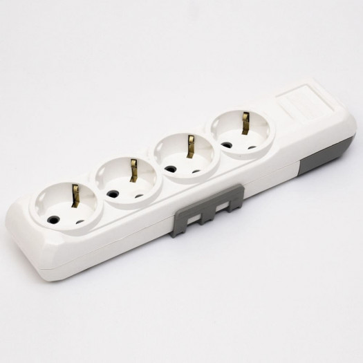 Колодка подовжувача на 4 розетки з з/к RELIANCE 000132352