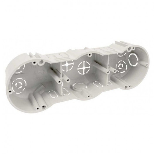 Коробка приборна KP 64/3 000033641